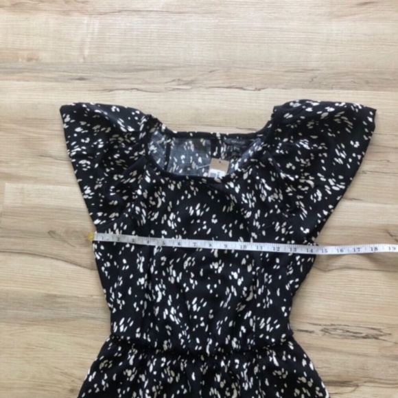 RW&CO. Black and White Flutter Sleeve Midi Sundress - Picture 4 of 9